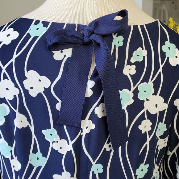 TALBOTS PETTIT,  Shift dress, size 6P. Navy blue, white with a light blue. Comfy - Picture 5 of 12